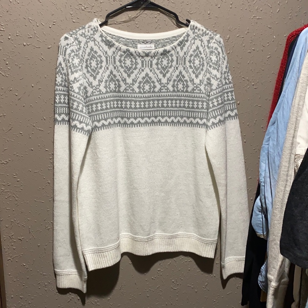 Sparkly patterned sweater